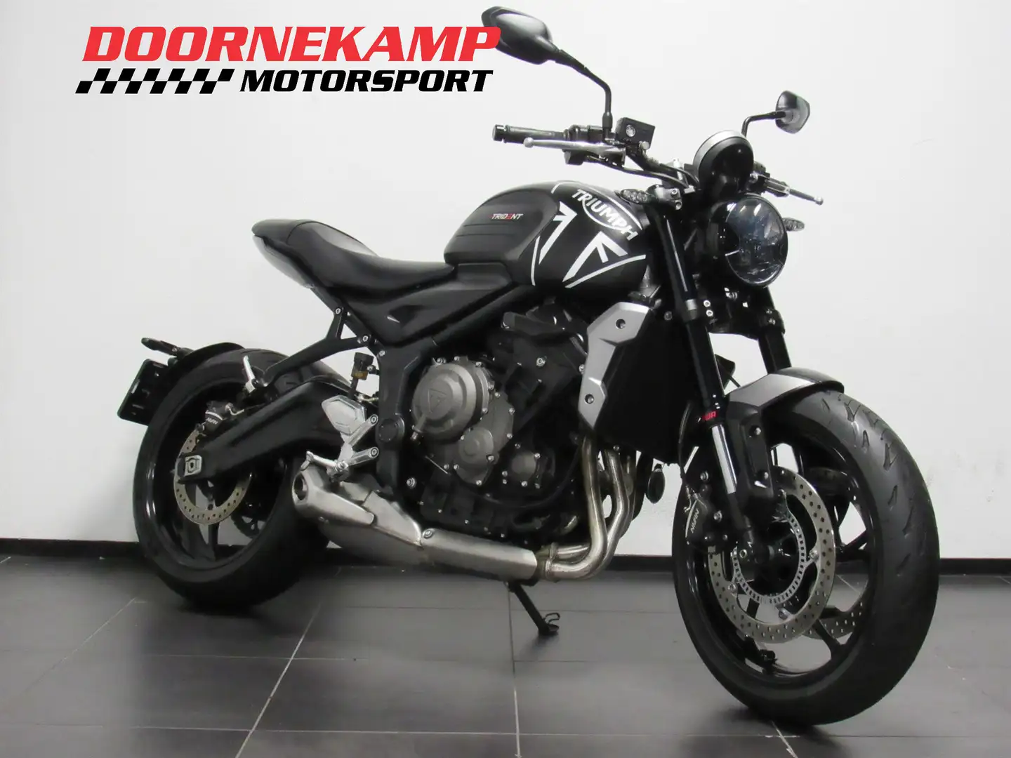 Triumph Trident 660 Zwart - 2