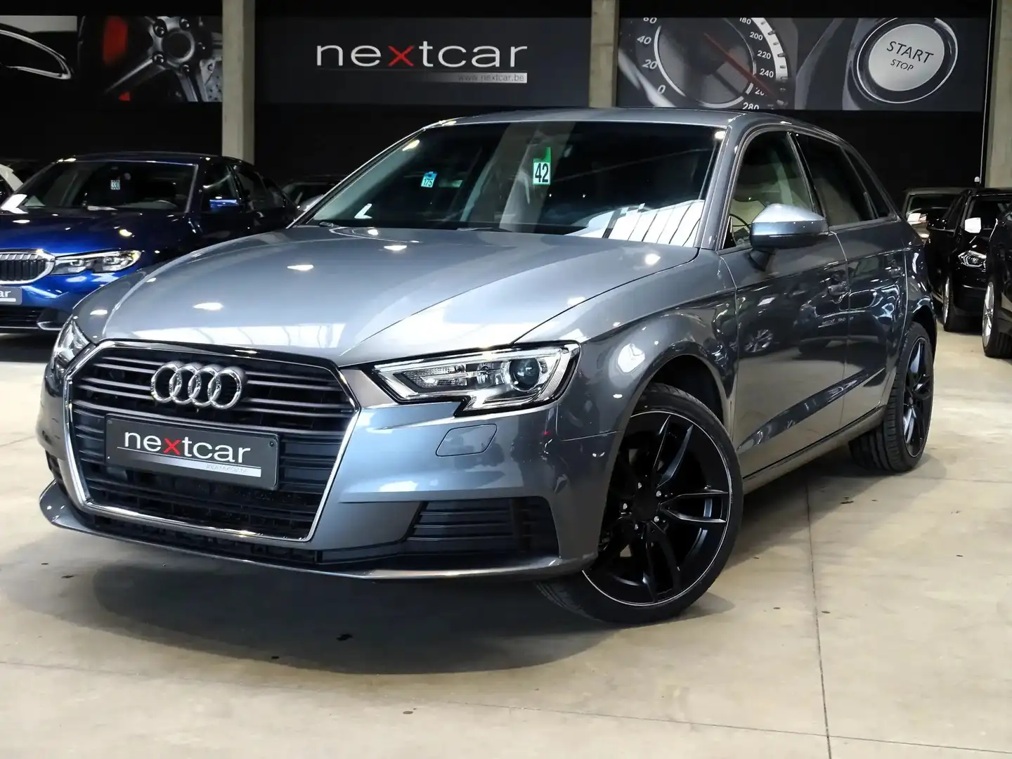 Audi A3 30TFSI Sportback *NAVI-XENON-CRUISE-PARKING AR* Gris - 1