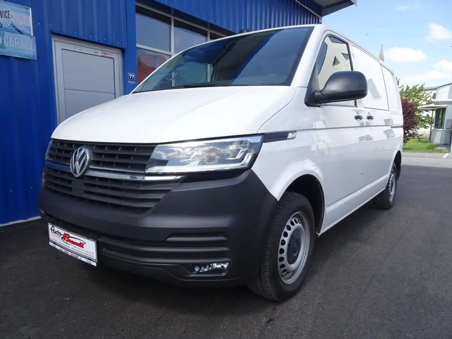 Volkswagen T6.1 Transporter 2,0 TDI DSG 2x Schiebetür / 3,2t Weiß - 2