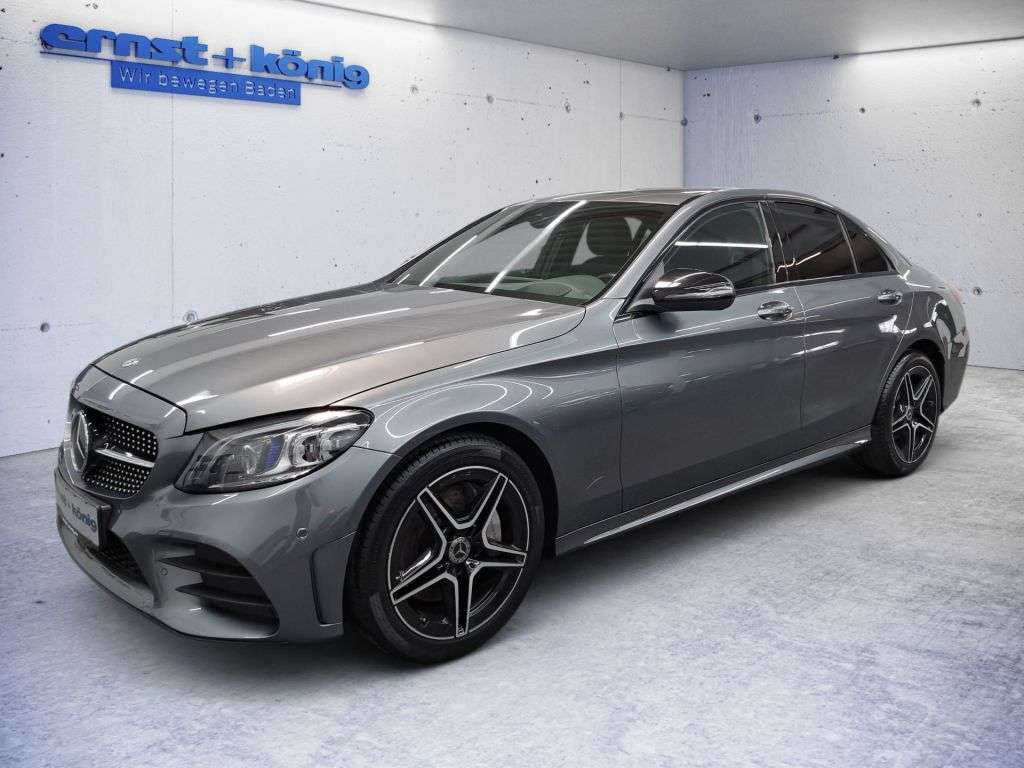 Second hand Mercedes Benz C-Class 300