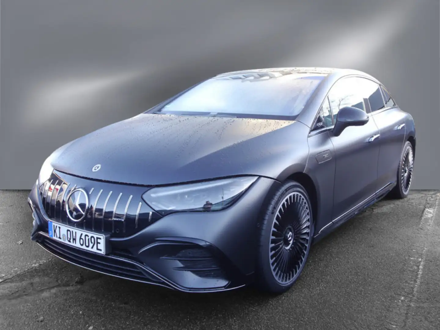 Mercedes-Benz EQE 43 AMG 4M AMG BURM NIGHT MEMO 360 AIRMATIC Grau - 2