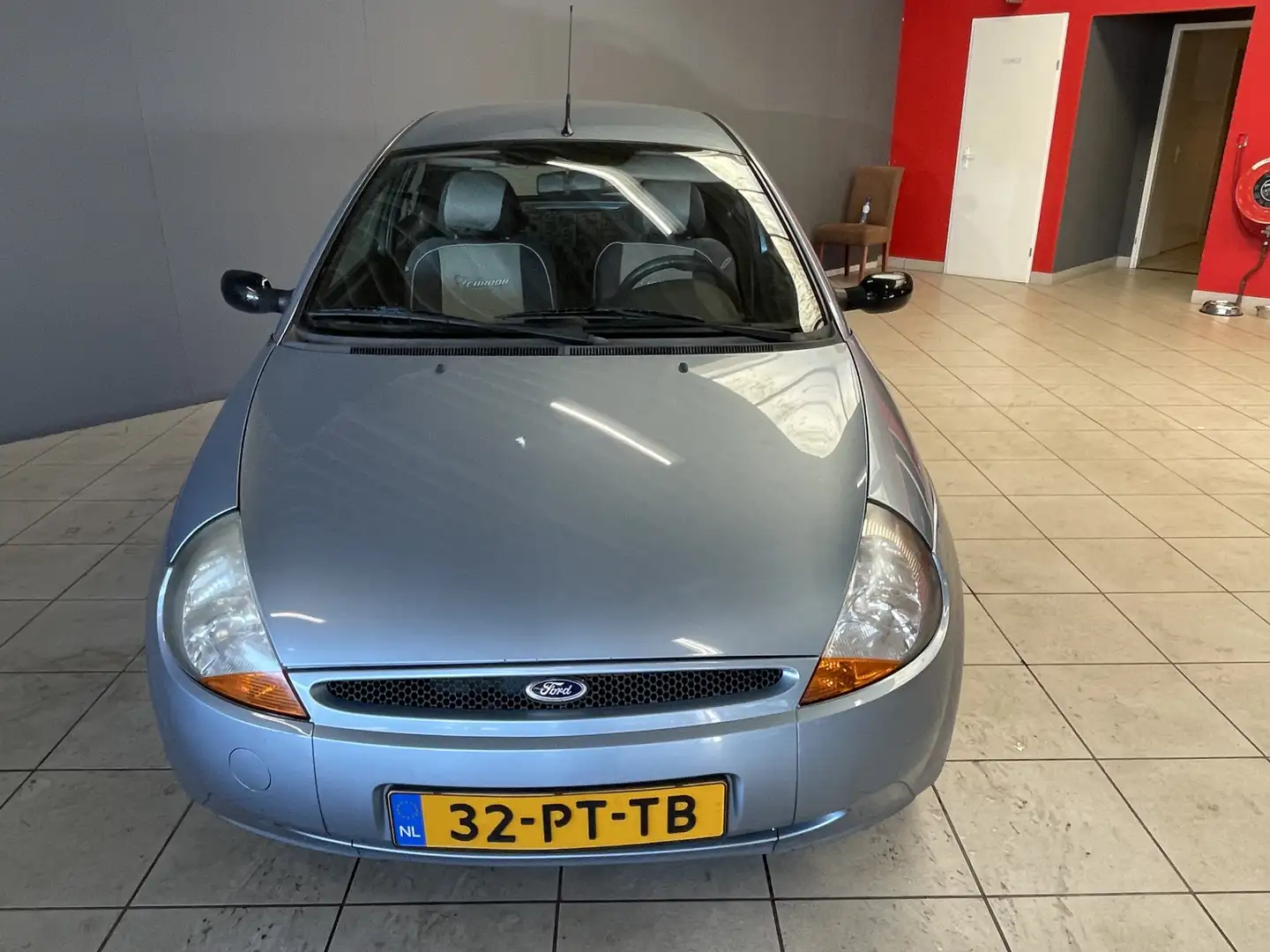 Ford Ka/Ka+ 1.3 Briels Compact, goedkoop in gebruik, lage KM-s Gris - 2