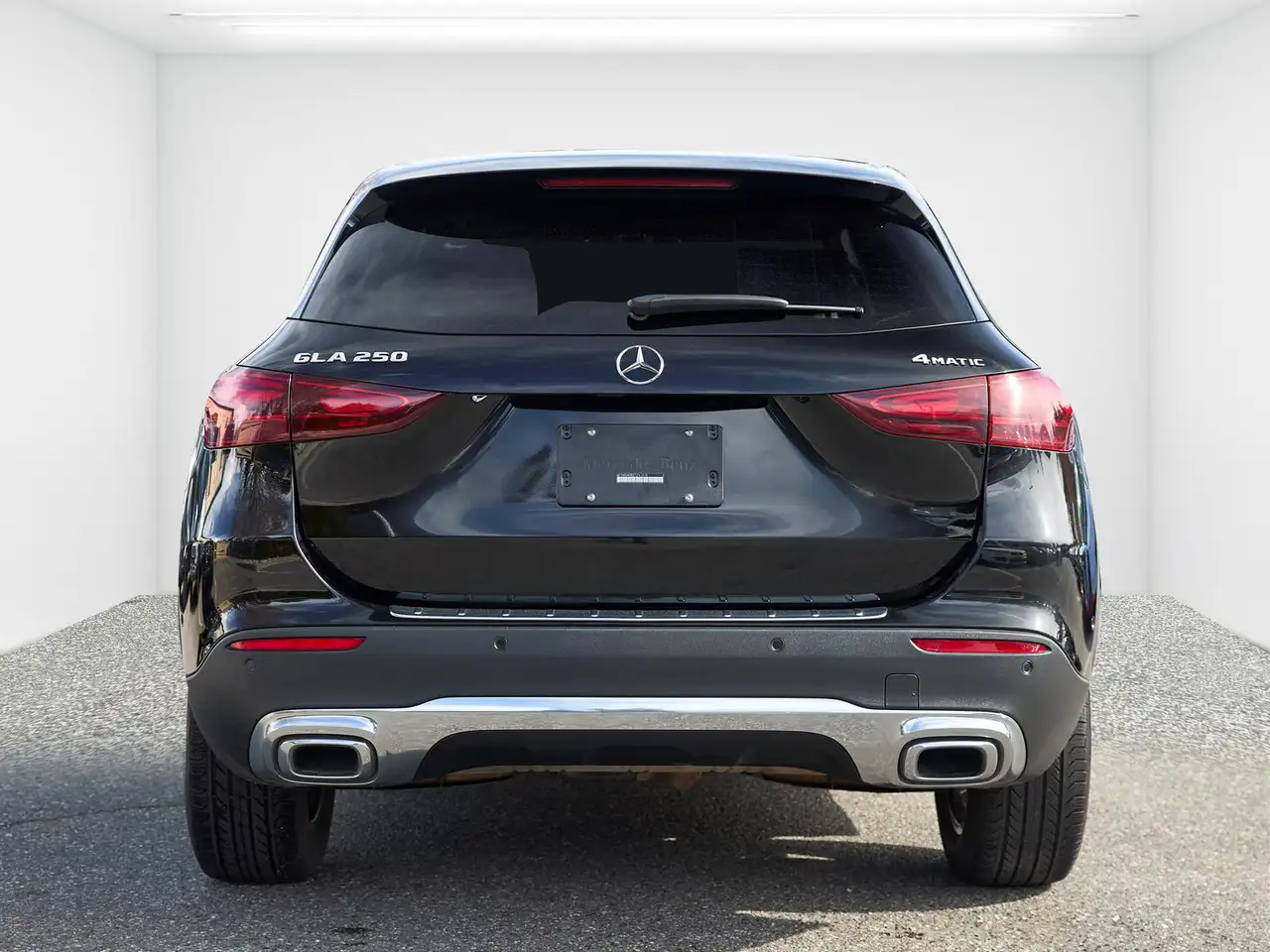 Mercedes-Benz GLA снимка Mercedes-Benz GLA
