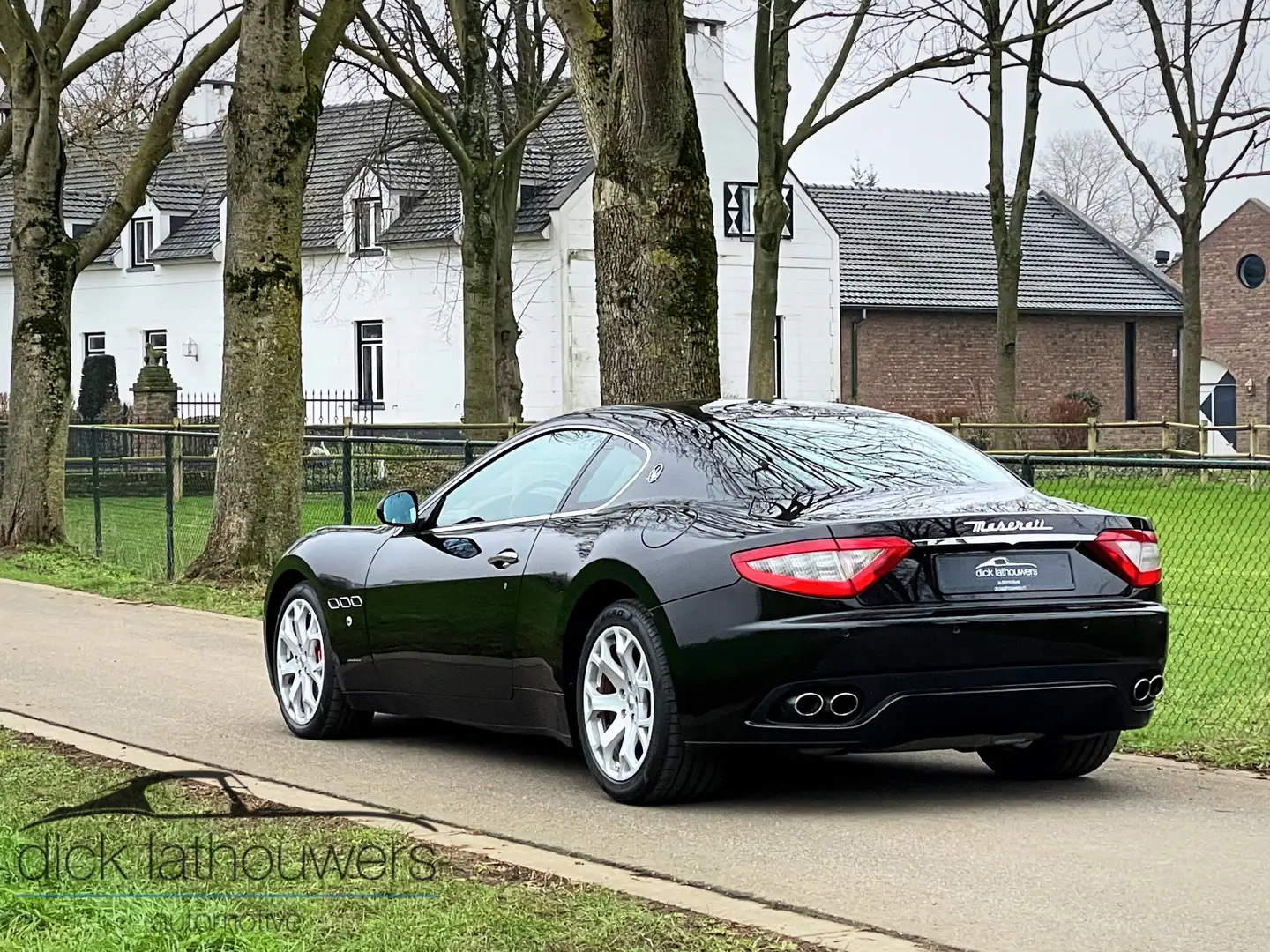 Maserati GranTurismo 4.2 / ORG.NL. / YOUNGTIMER / BOSE Noir - 2