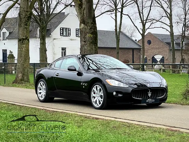 Maserati GranTurismo 4.2 / ORG.NL. / YOUNGTIMER / BOSE