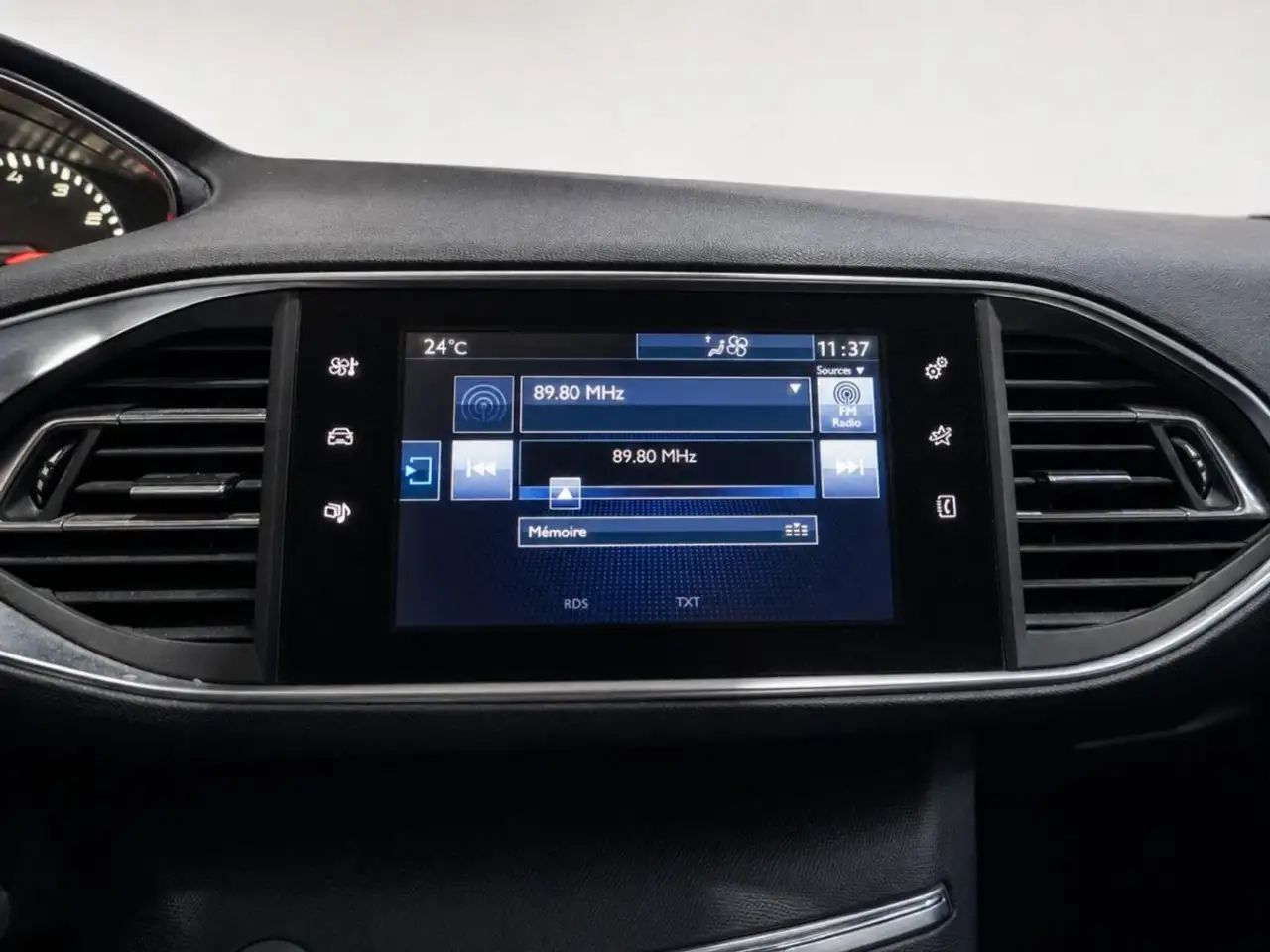 Peugeot 308 308 — photo 16