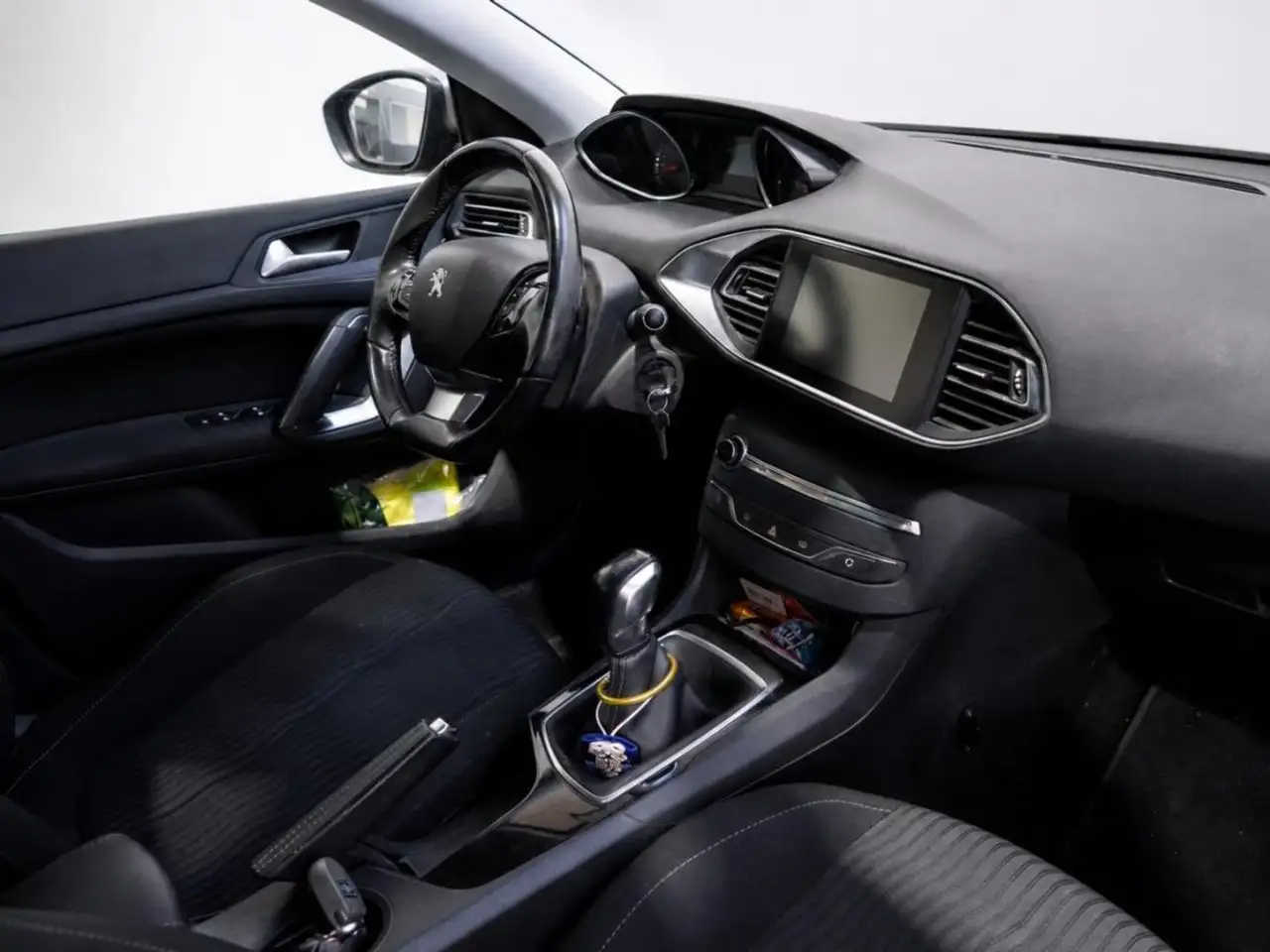 Peugeot 308 308 — photo 8