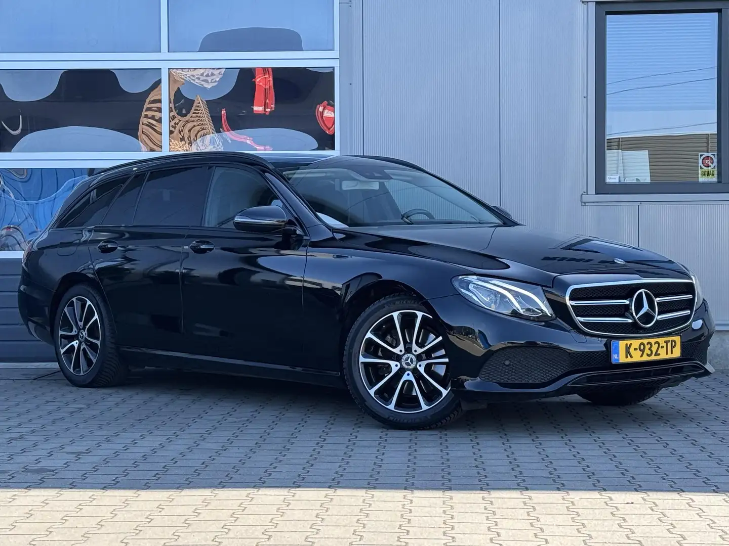 Mercedes-Benz E 200 Estate Advantage 198 PK - Trekhaak - Night pakket Zwart - 2