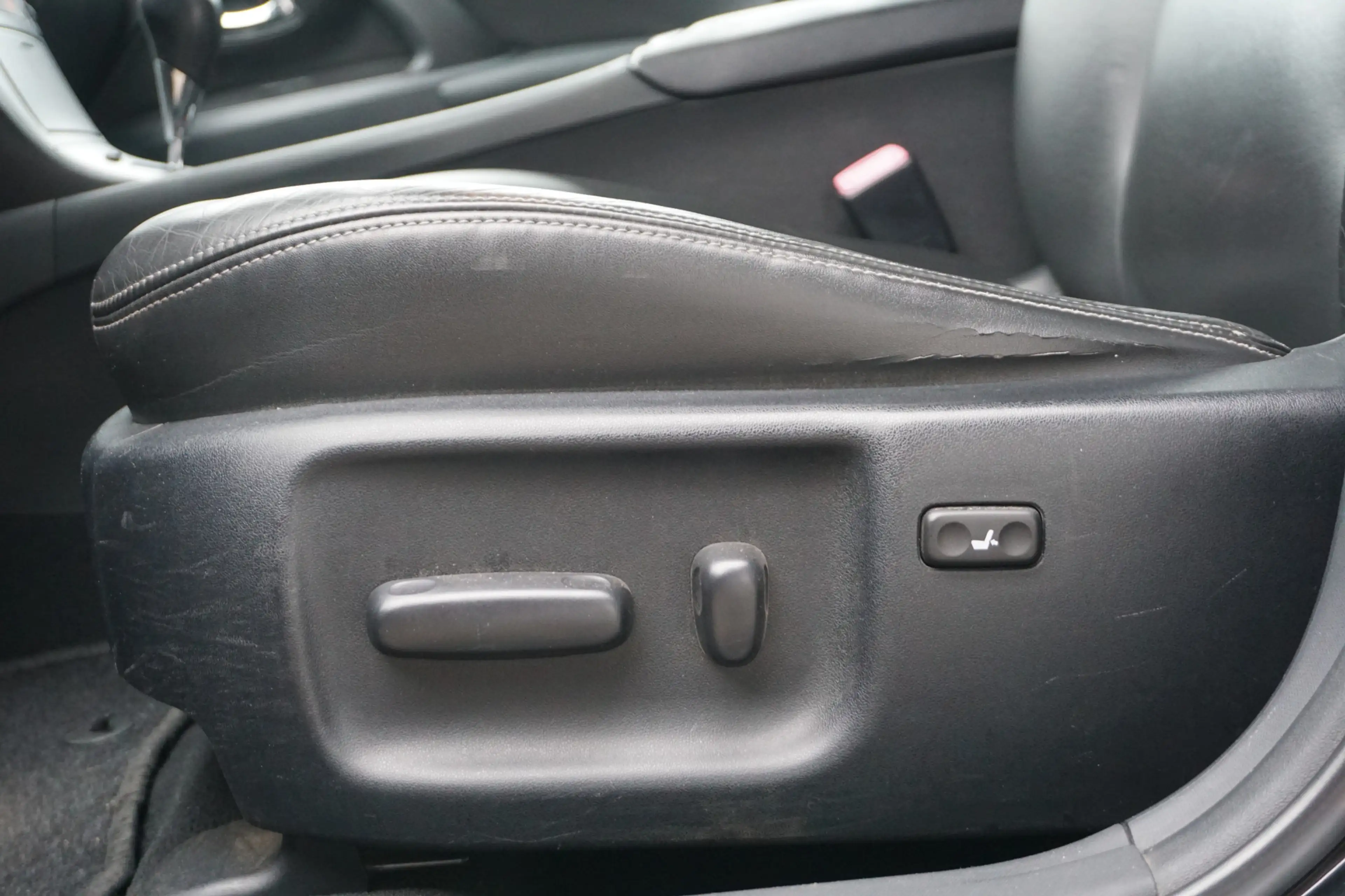 Toyota Avensis Wagon 2.0 VVTi Executive Automaat | LEDER | STOELV — photo 8