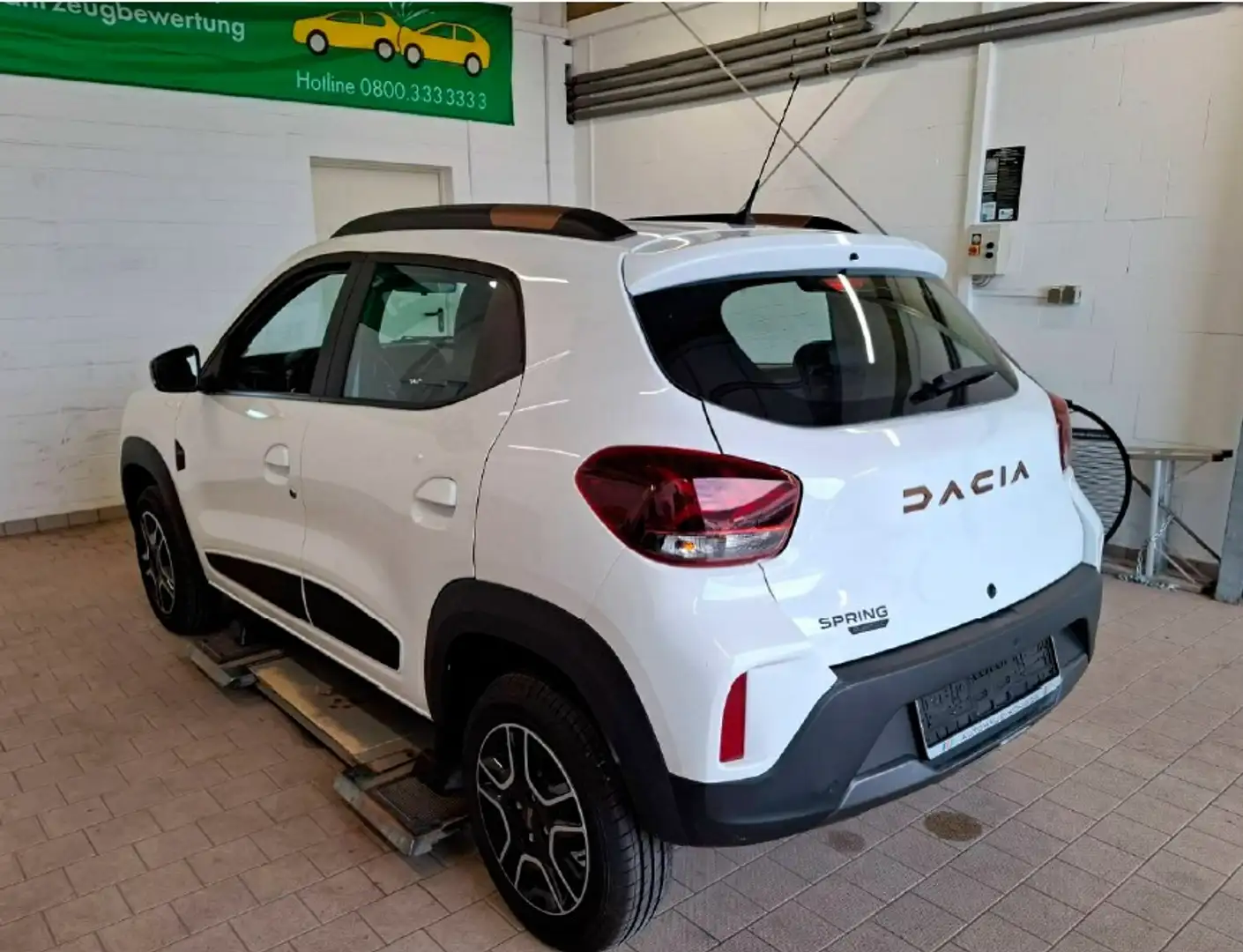 Dacia Spring Electric Extreme 65 Navi - Kamera Weiß - 2