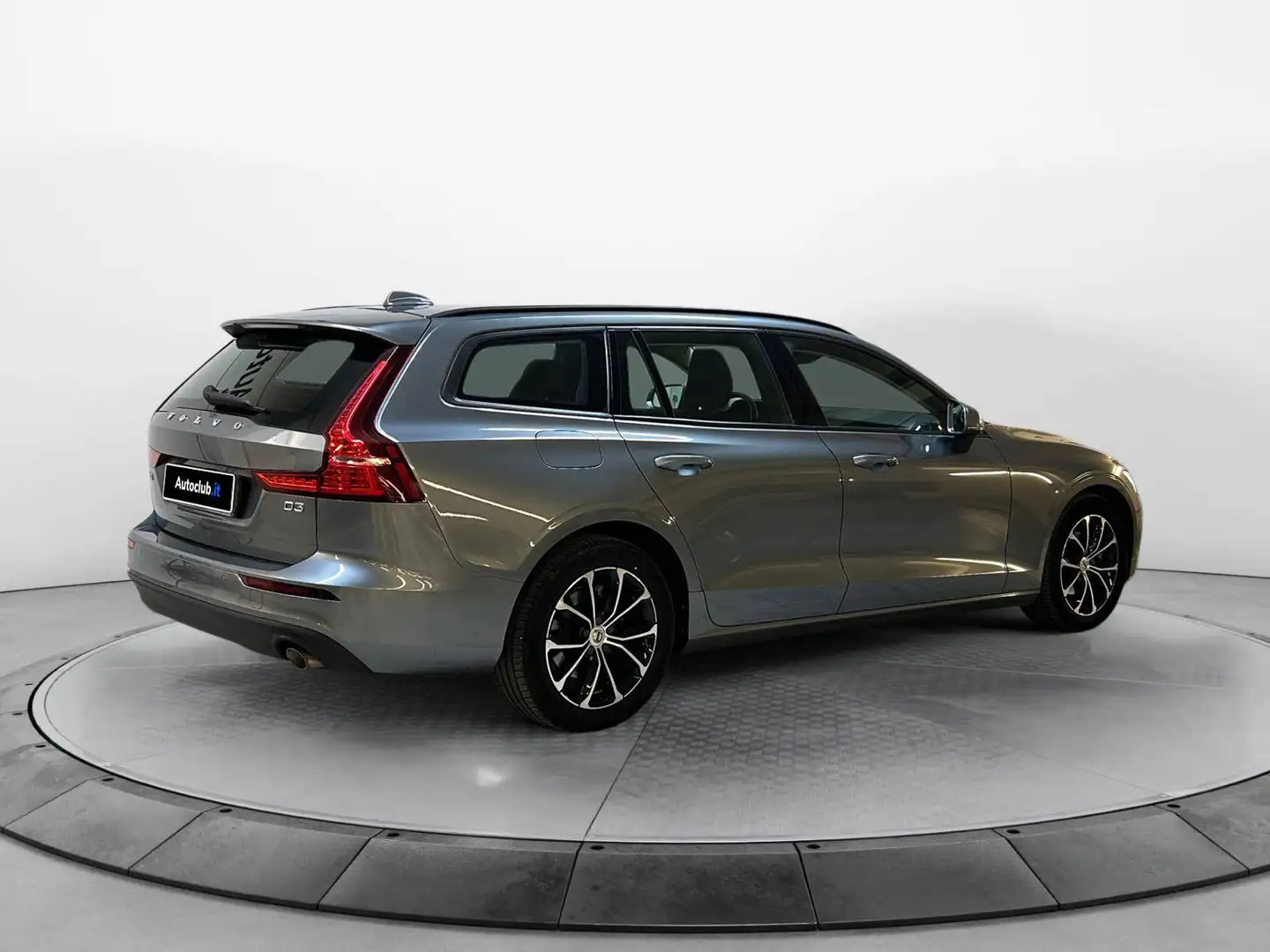 Volvo V60 2.0 d3 Business Gris - 2