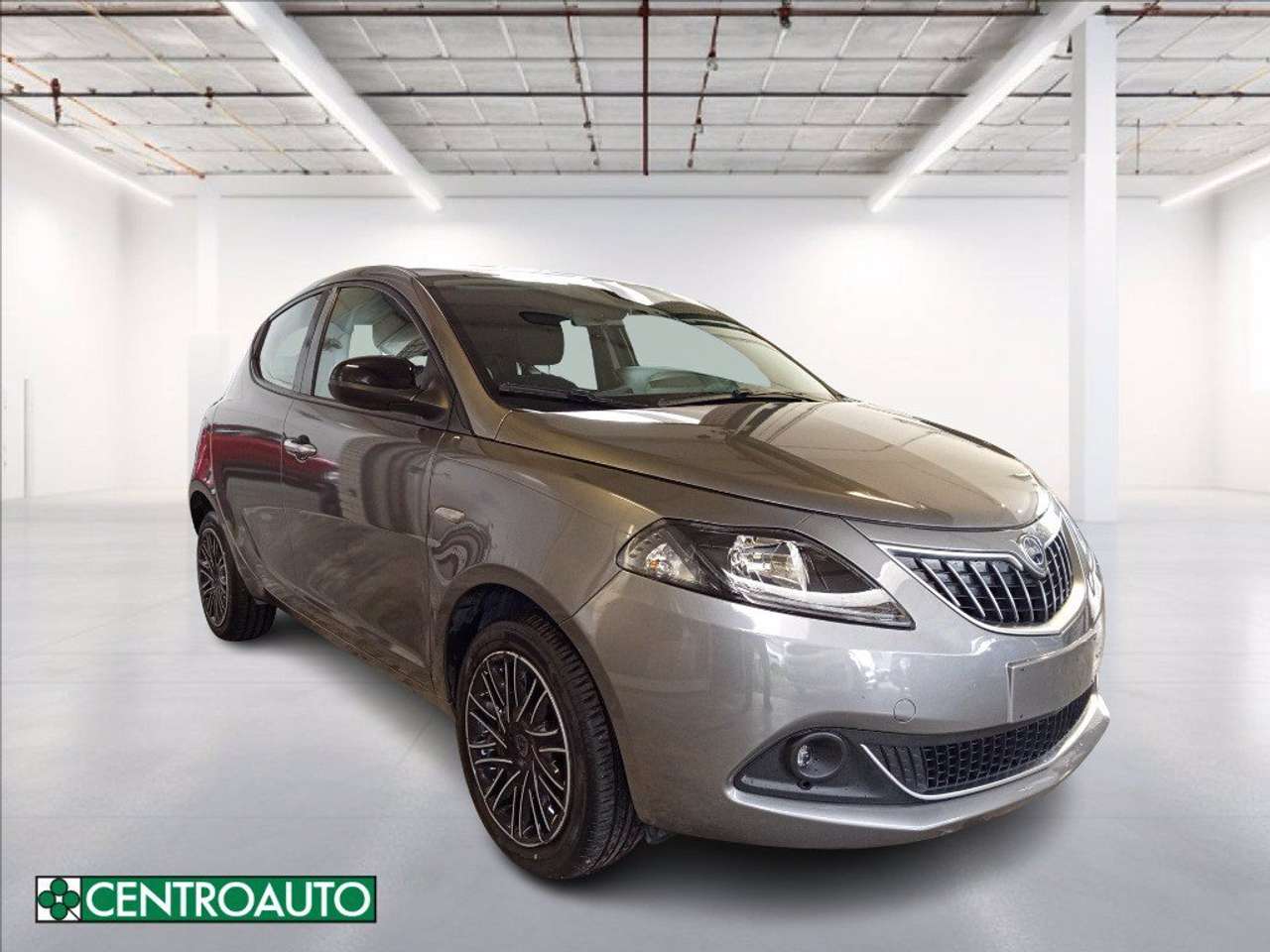 Lancia Ypsilon 1.0 firefly hybrid Gold s&s 70cv 5p.ti