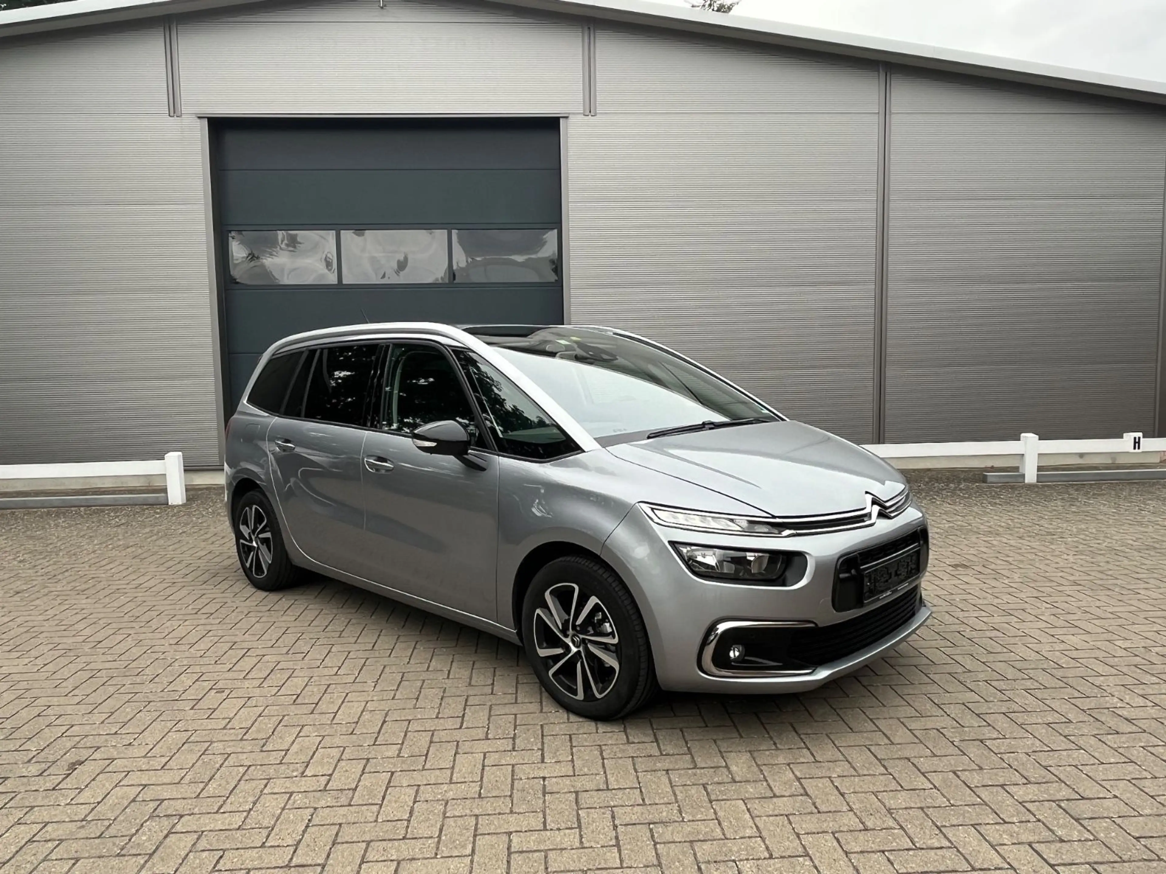 Citroen Grand C4 Picasso /Spacetourer — photo 2