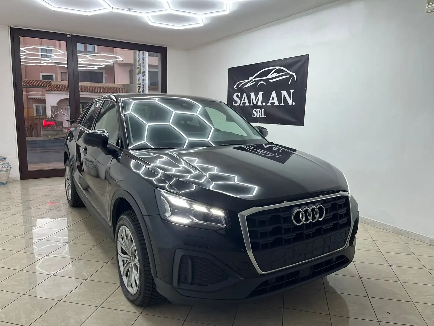 Audi Q2 Q2 35 2.0 tdi Business s-tronic Noir - 1