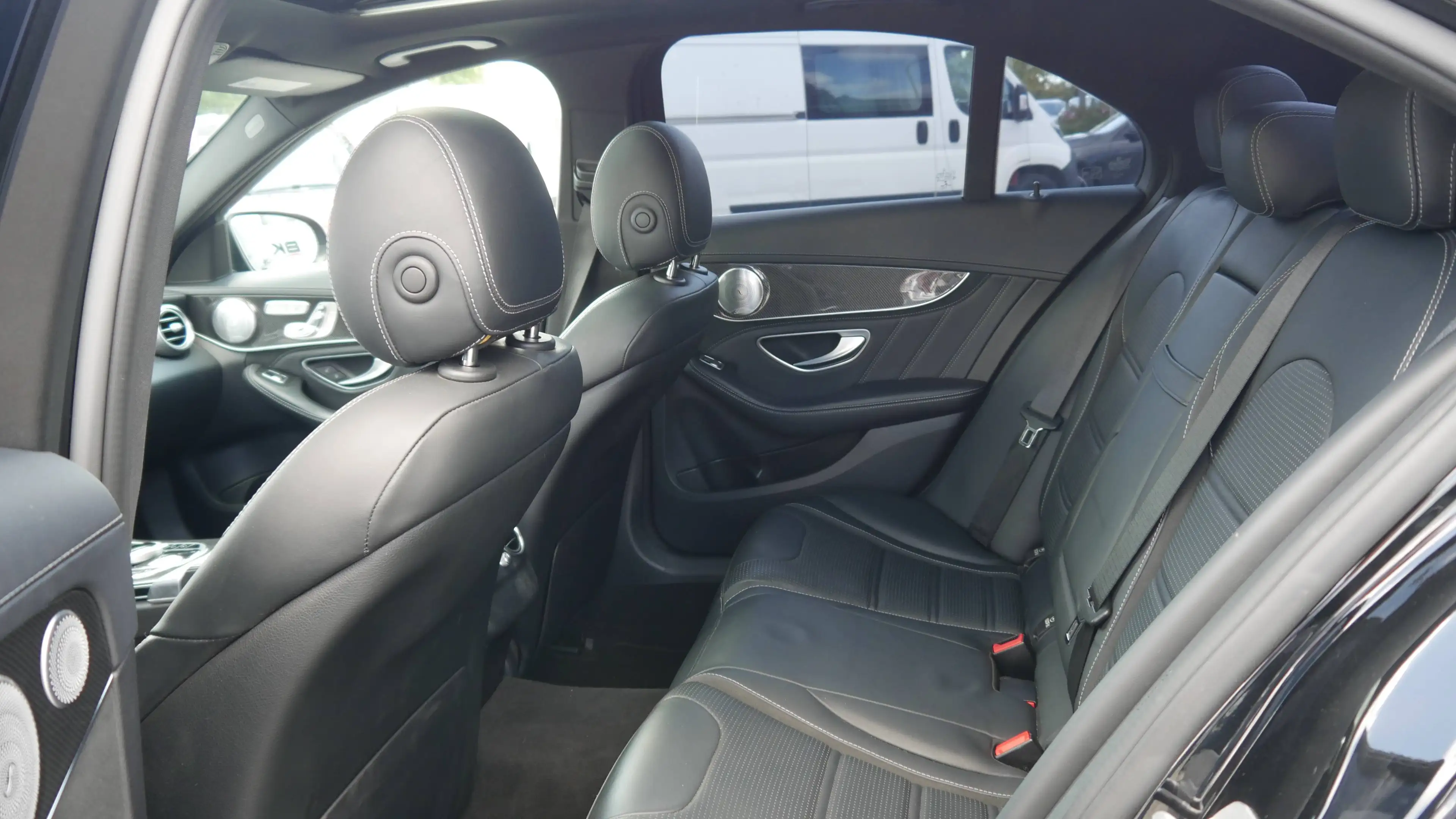 Mercedes-Benz C 63 AMG S 650 PS Schiebedach Keyless Burmester Tempomat — photo 13
