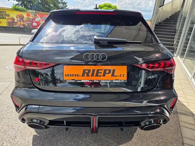 Audi RS3 RS-Sortschalensitze Panorama Matrix Sportabgasanl. Ansicht 7