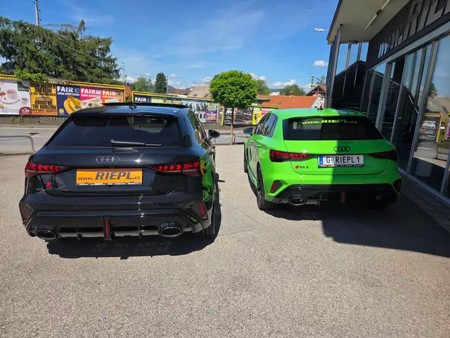 Audi RS3 RS-Sortschalensitze Panorama Matrix Sportabgasanl. Ansicht 2