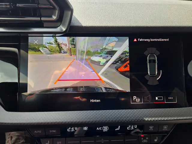 Audi RS3 RS-Sortschalensitze Panorama Matrix Sportabgasanl. Ansicht 13