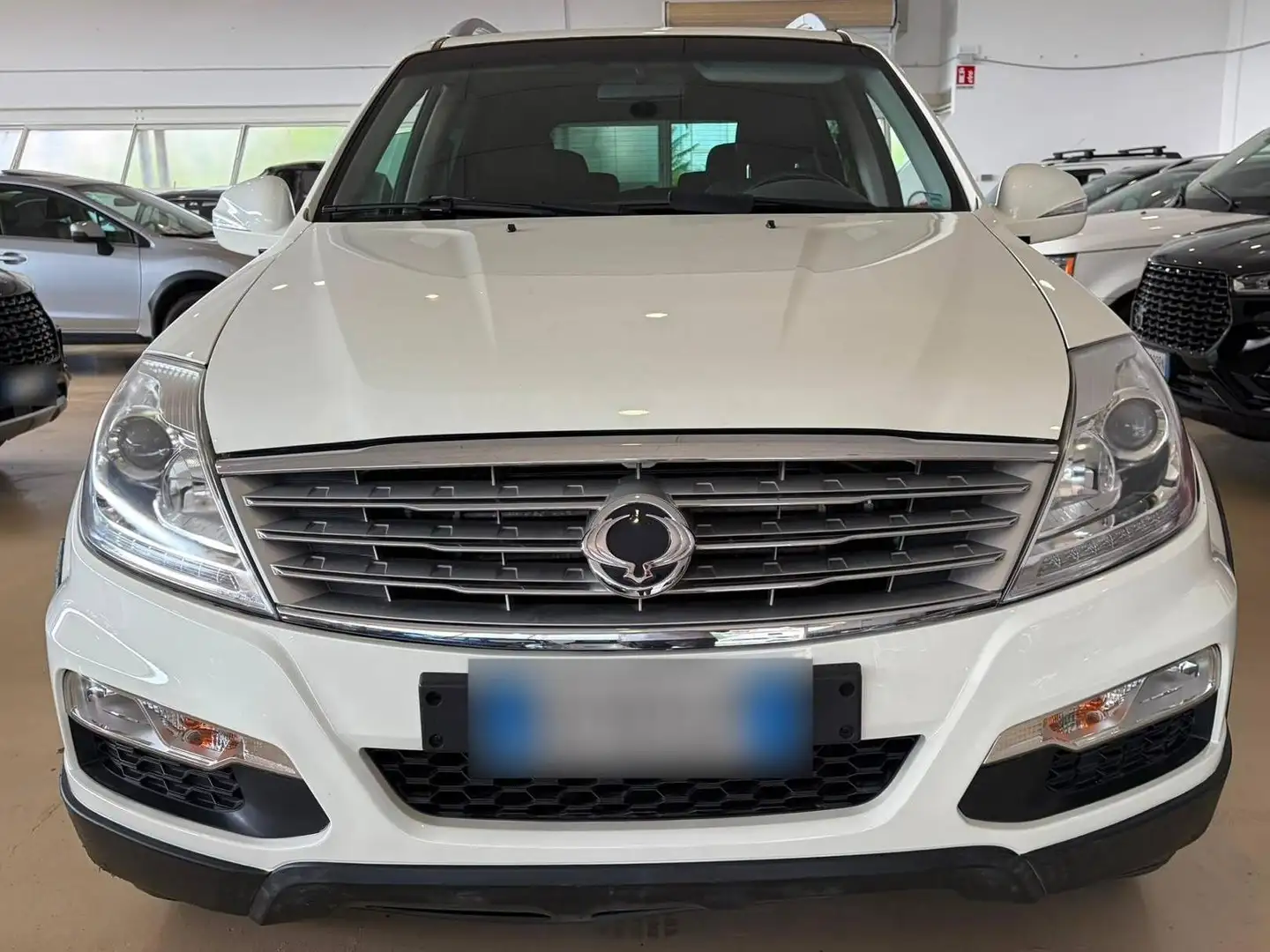 SsangYong Rexton 2.0 4X4 7 POSTI Weiß - 2
