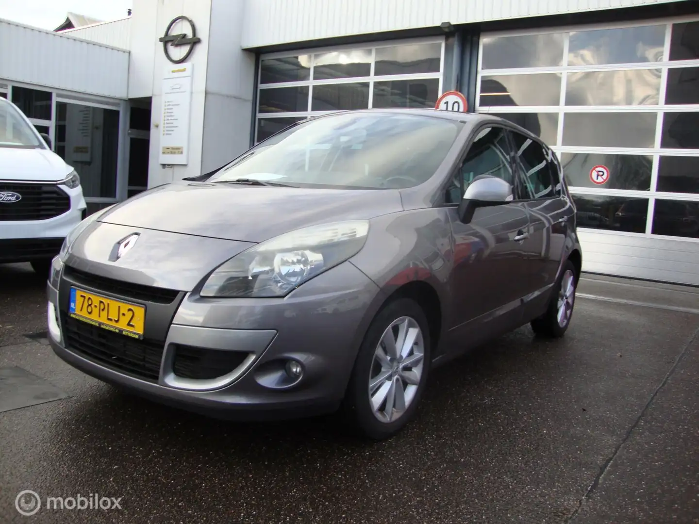 Renault Scenic 1.4 TCE 2e eigenaar, volledig onderhouden met Nap. Grijs - 1