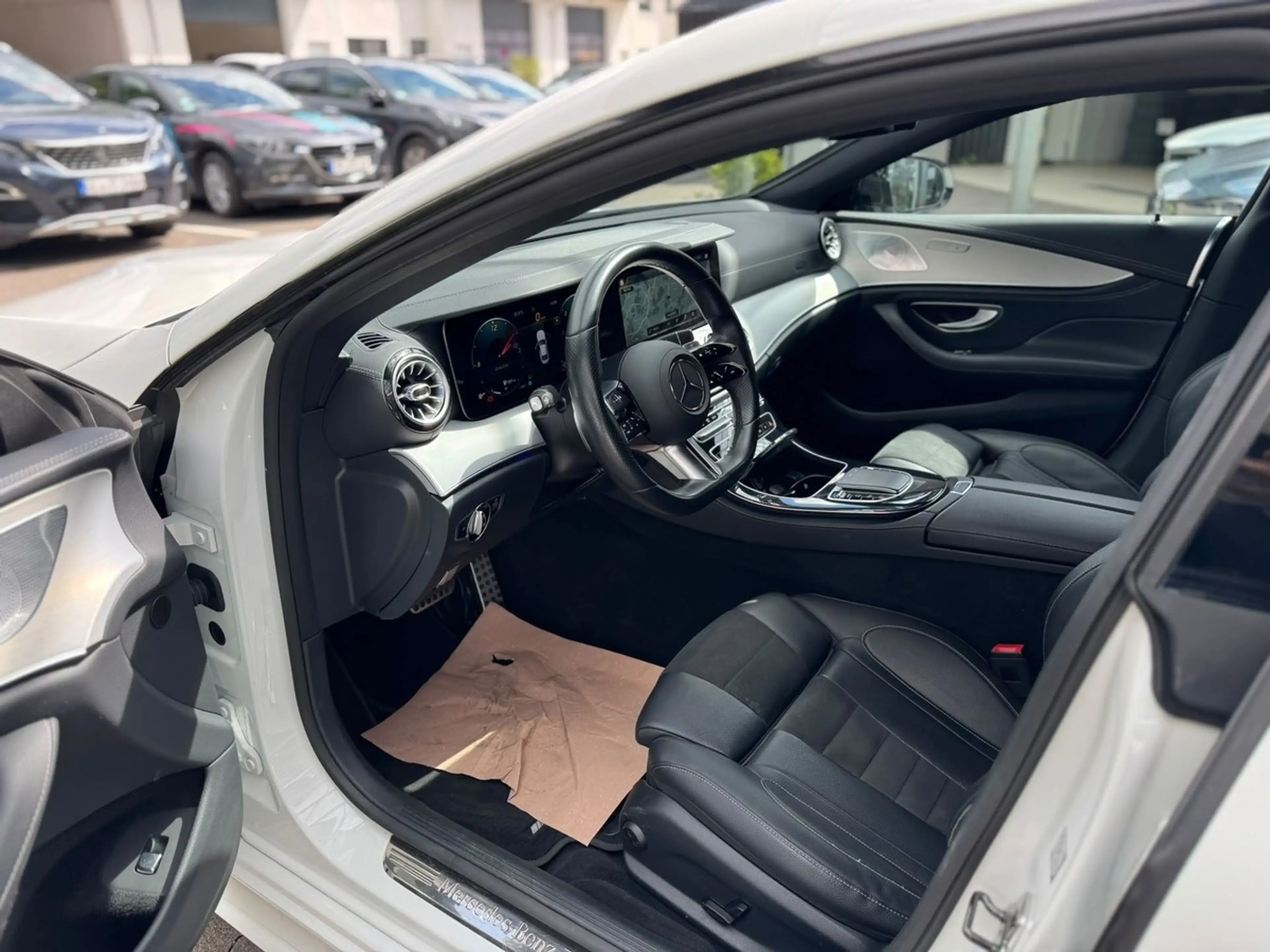 Mercedes-Benz CLS 220 d AMG Line,194PS, Burmester, Schiebdach, Ambiente — photo 5