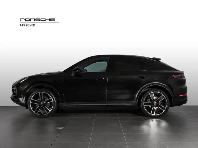Porsche Cayenne view 3