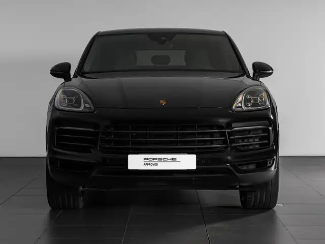 Porsche Cayenne view 6