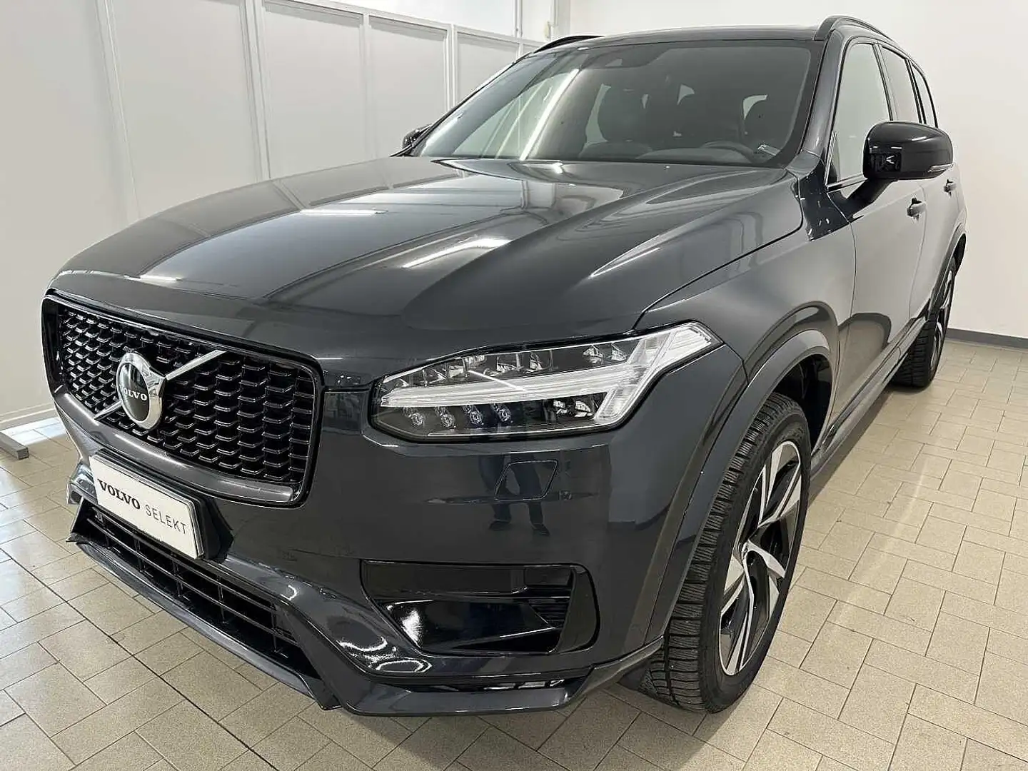 Volvo XC90 R-Design, B5 AWD mild hybrid (D), 7 Sedili Grigio - 1