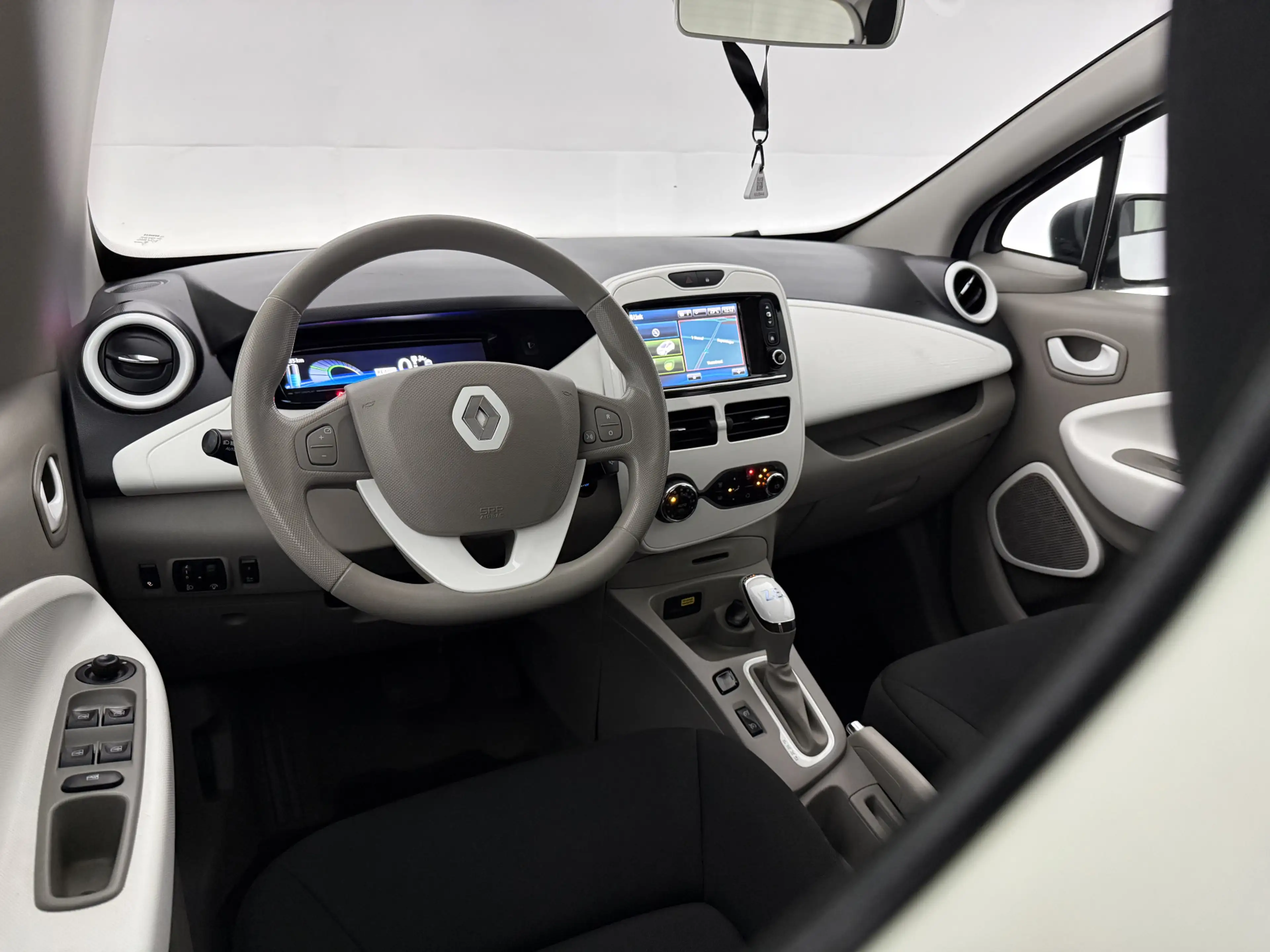 Renault ZOE Life 41 kWh | Koopaccu | SOH 89% | Virtual | Cruis — photo 15