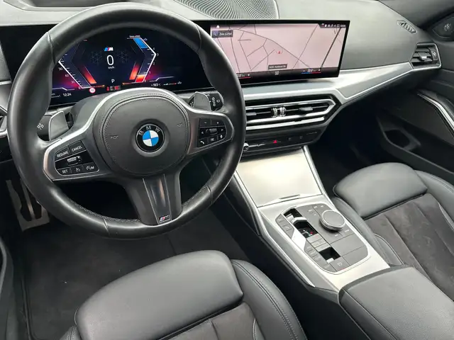 BMW 3 Series view 9