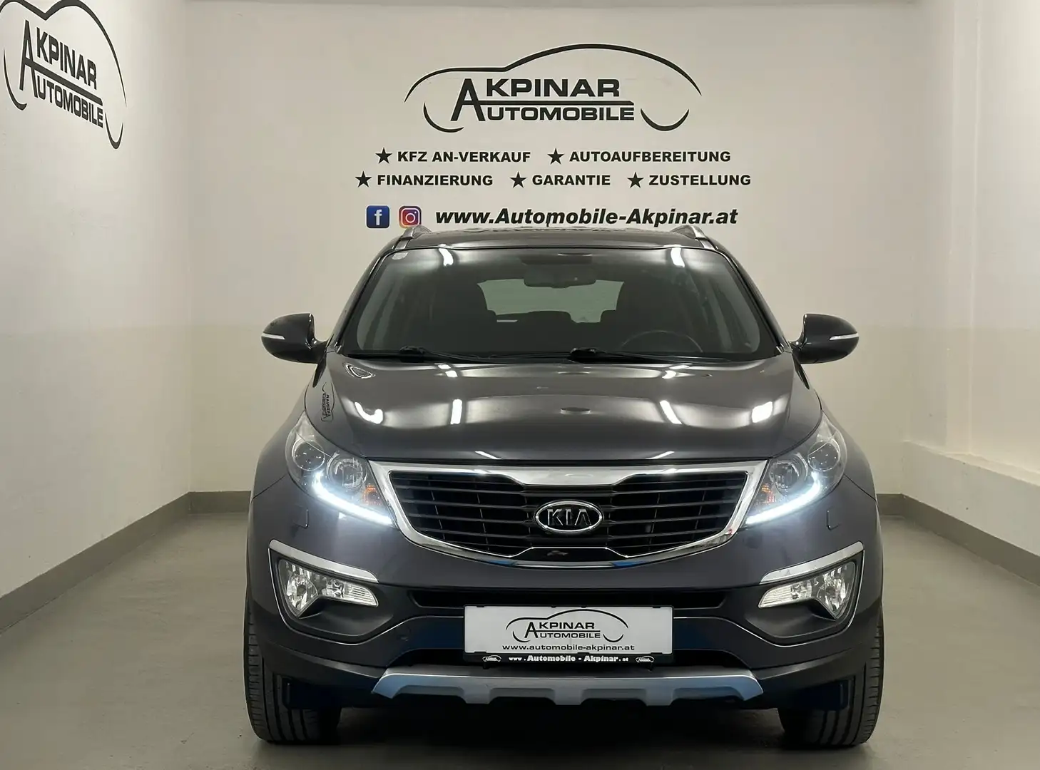Kia Sportage Active Pro 1,7 CRDi AHK - LED - SHZ Grau - 2