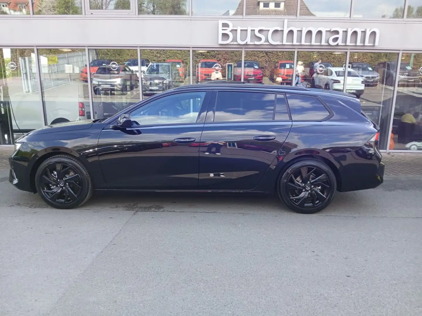 Opel Astra Sports Tourer 1.2 Turbo Hybrid 48 V GS (L) Schwarz - 2