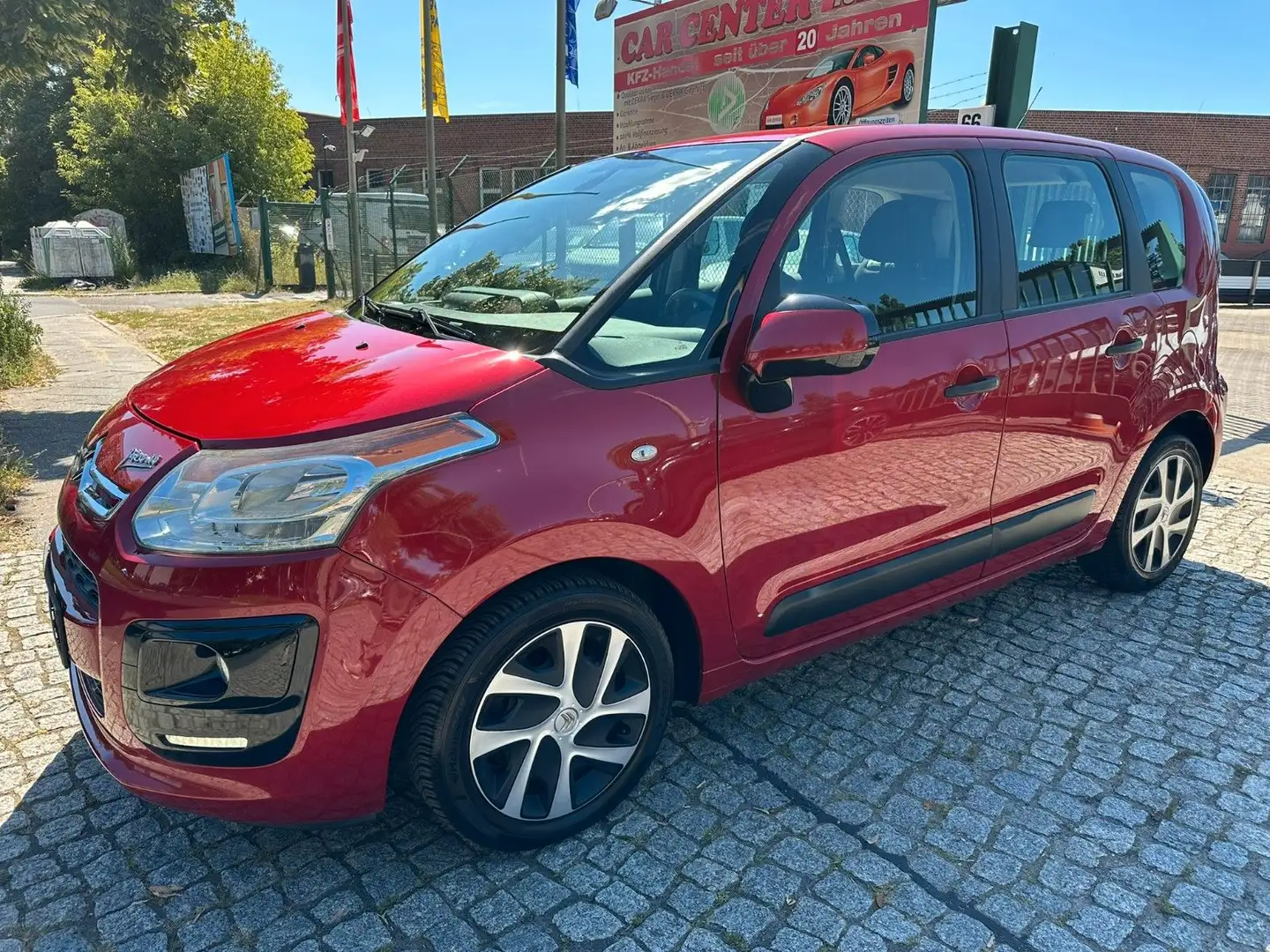 Citroen C3 Picasso Tendance Rot - 1