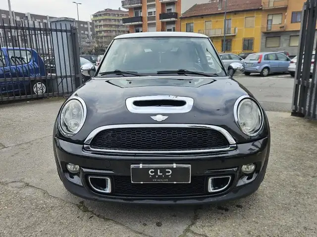 Mini Cooper Cooper view 2