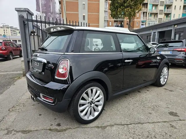 Mini Cooper Cooper view 4