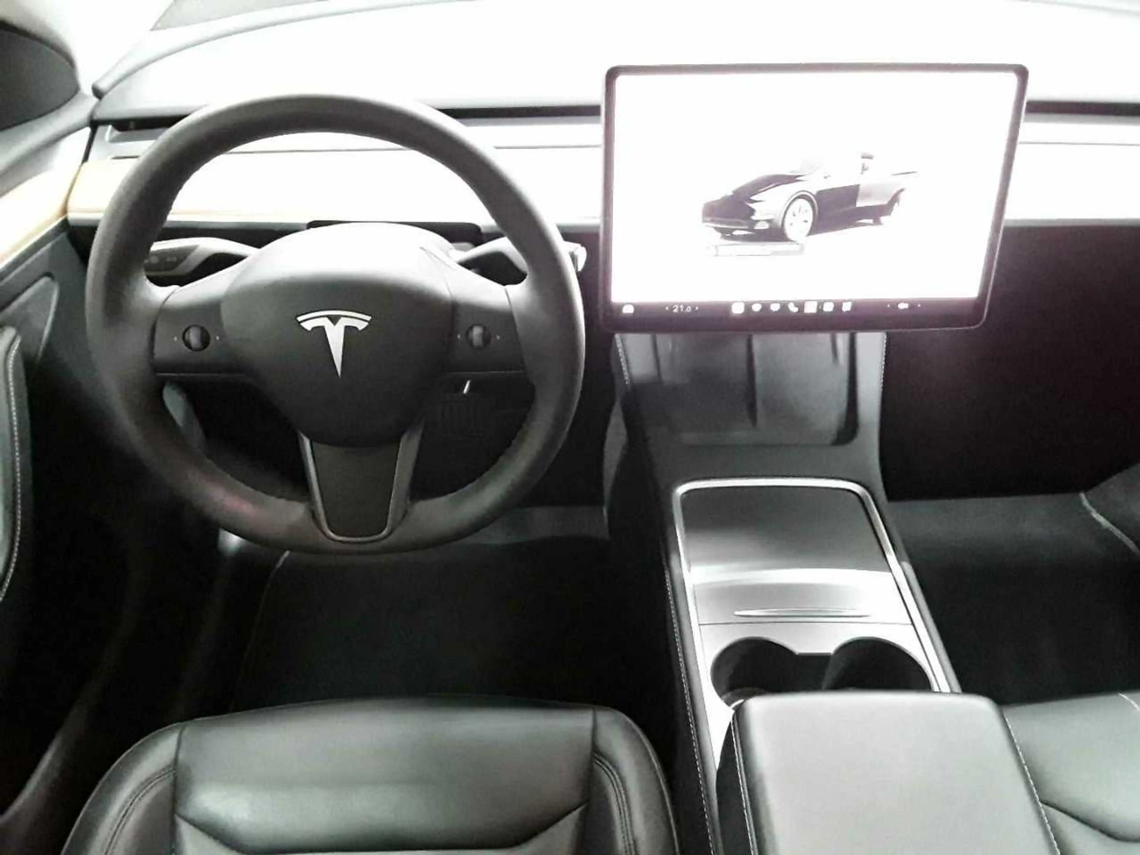 Tesla Model Y Long Range Dual Motor AWD — photo 10