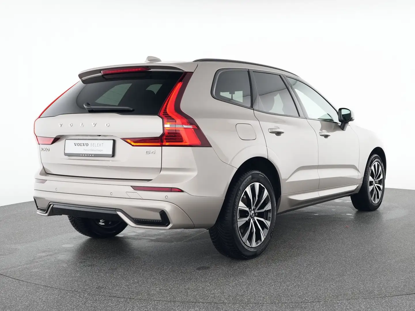 Volvo XC60 B4 Diesel Plus Dark 19"+VOLL-LED+H&K+ACC Bronze - 2
