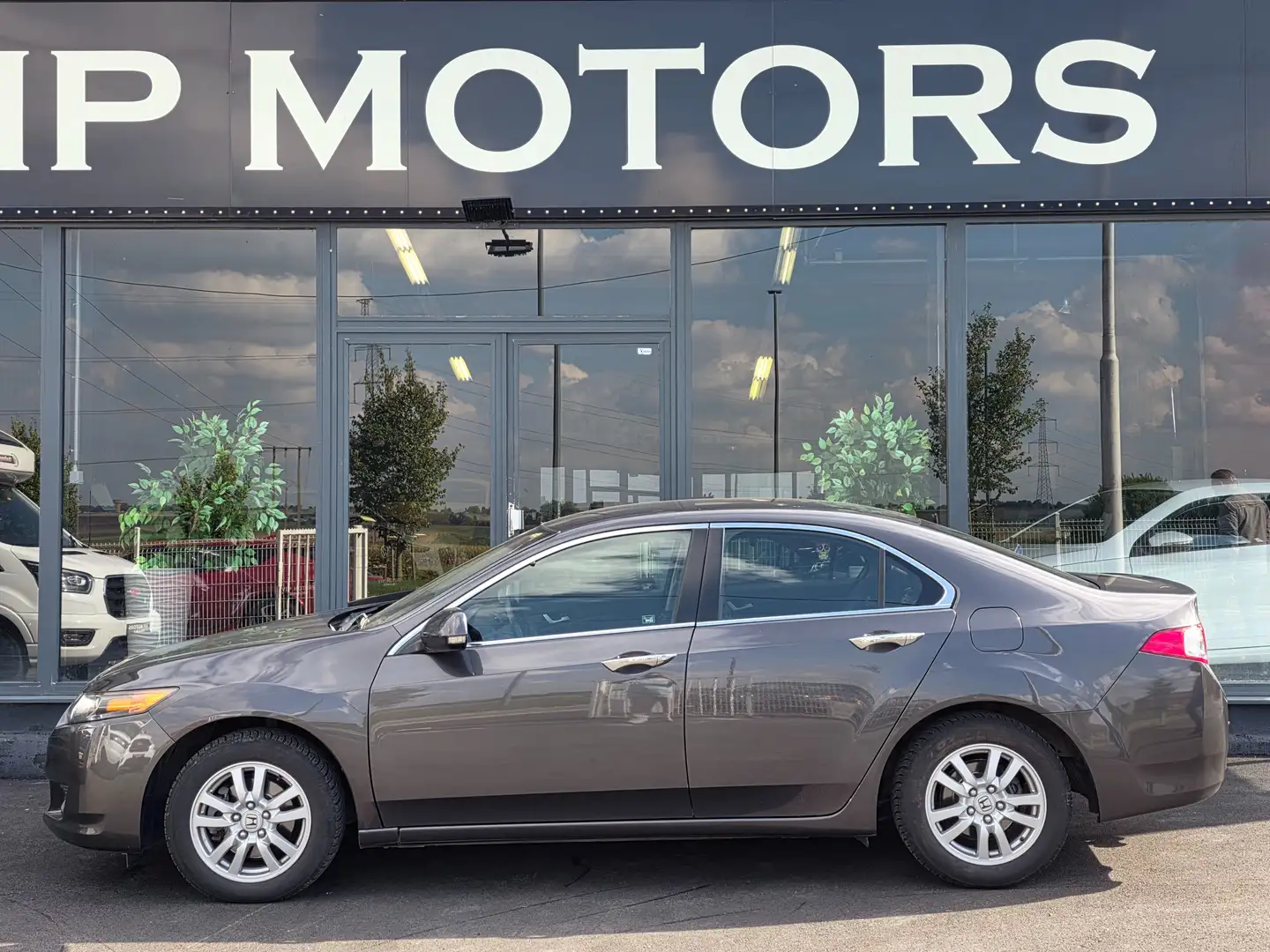 Honda Accord 2.0i // 156cv // attache remorque // état neuf - 2