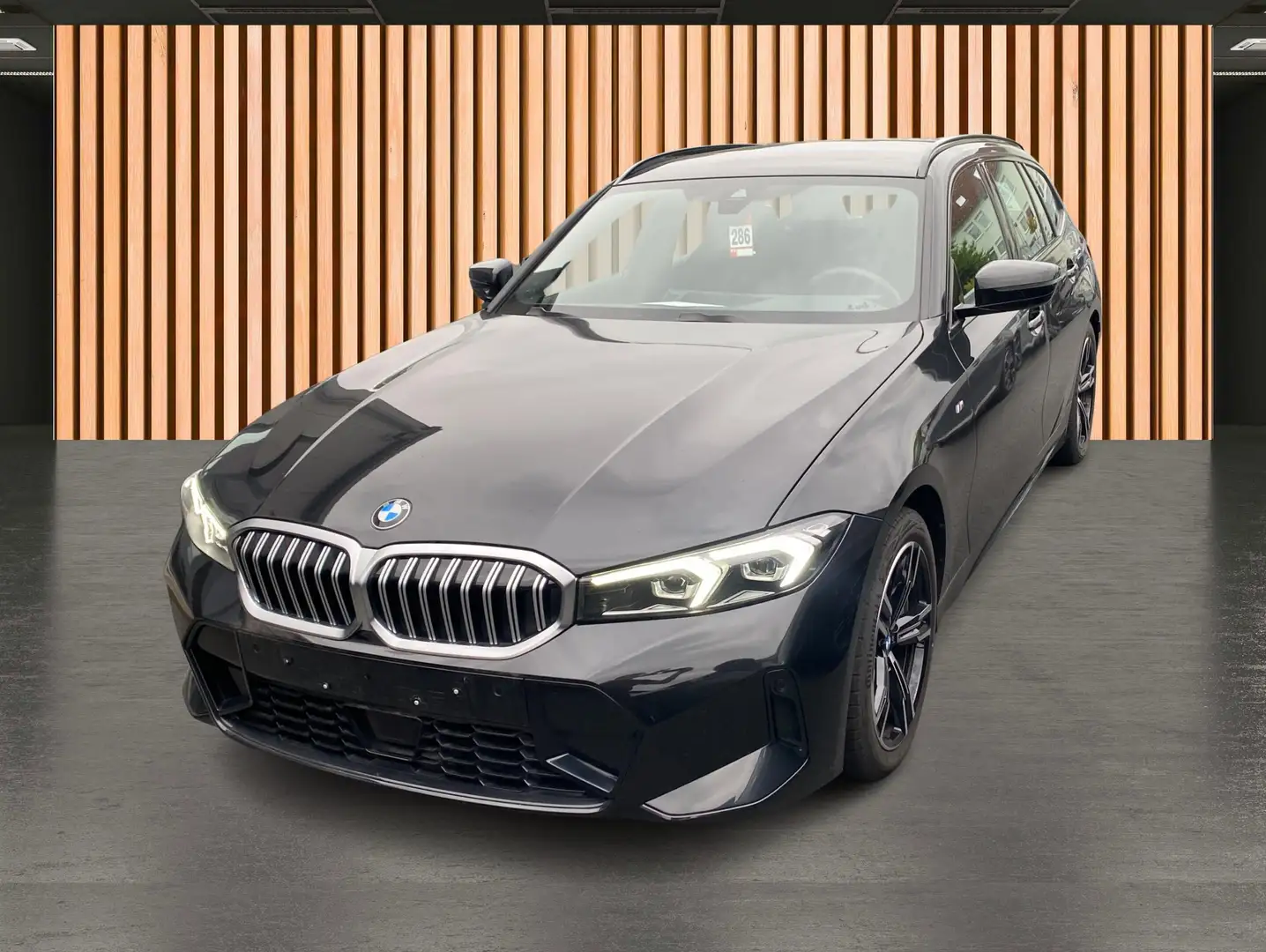 BMW 330 i Touring xDrive M Sport*ACC*HiFi*Kamera* Schwarz - 2