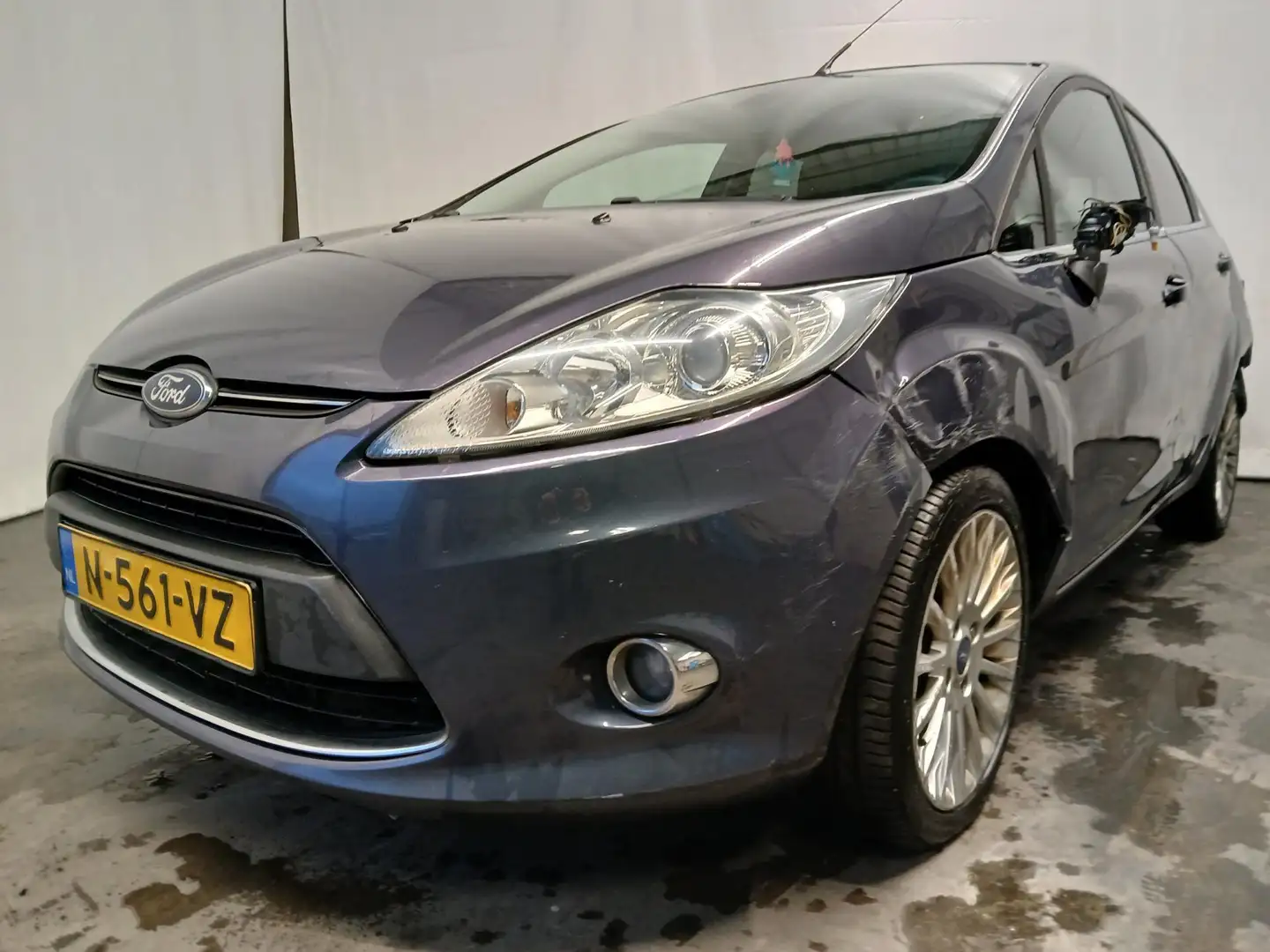 Ford Fiesta 1.6 TDCi Ghia - Airco - WOK - Export - Schade Gris - 2