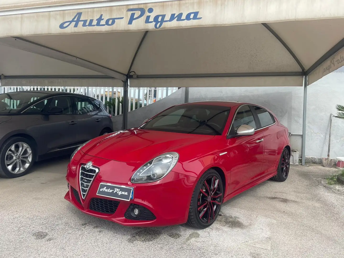 Alfa Romeo Giulietta Giulietta III 2010 2.0 jtdm(2) Exclusive 140cv Rouge - 1