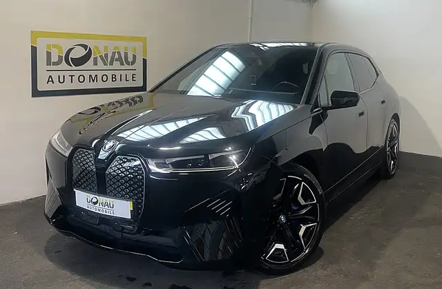 BMW iX xDrive40 * AHK * Leder * Pano * ACC * AVILOO 99% *