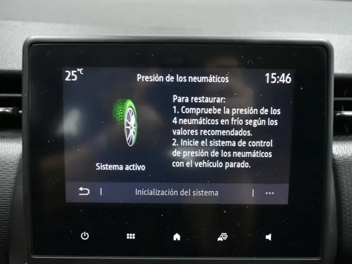 Renault Clio 2023, foto 23