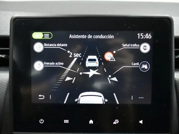 Renault Clio 2023, foto 24