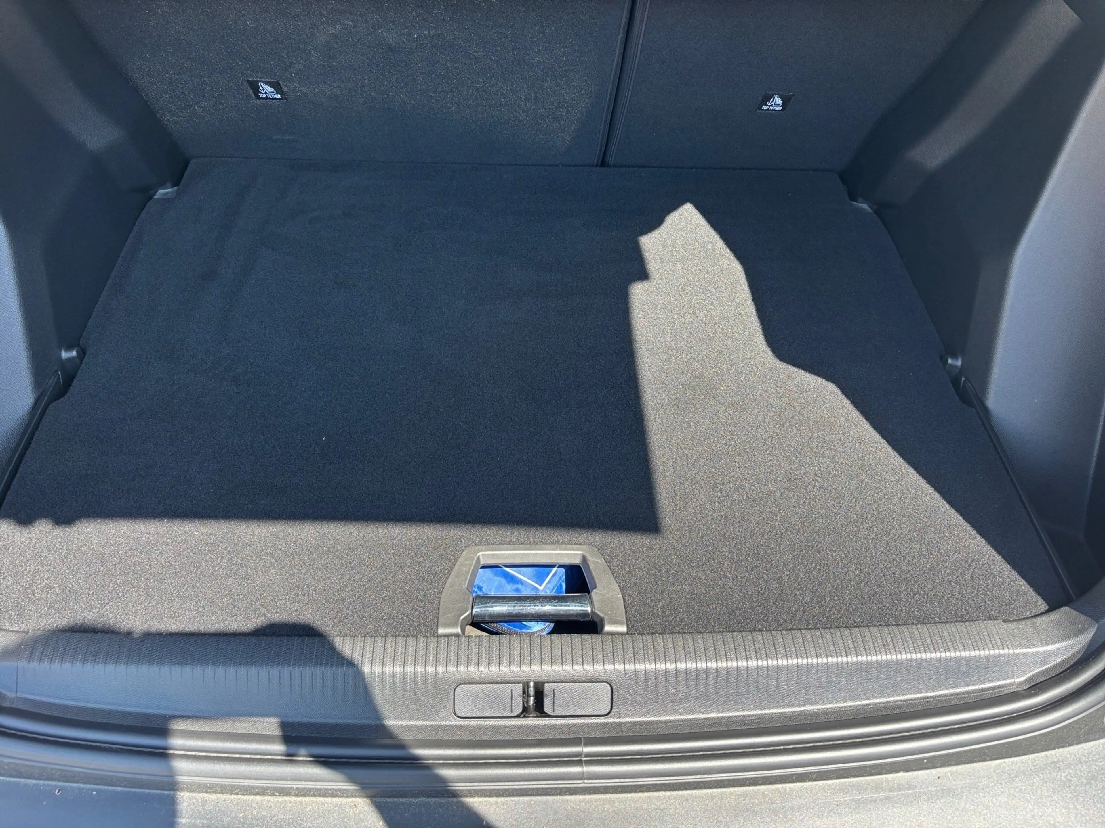 Peugeot 2008 1.2 PureTech 130 GT Pack ACC Pano LED LM — photo 12