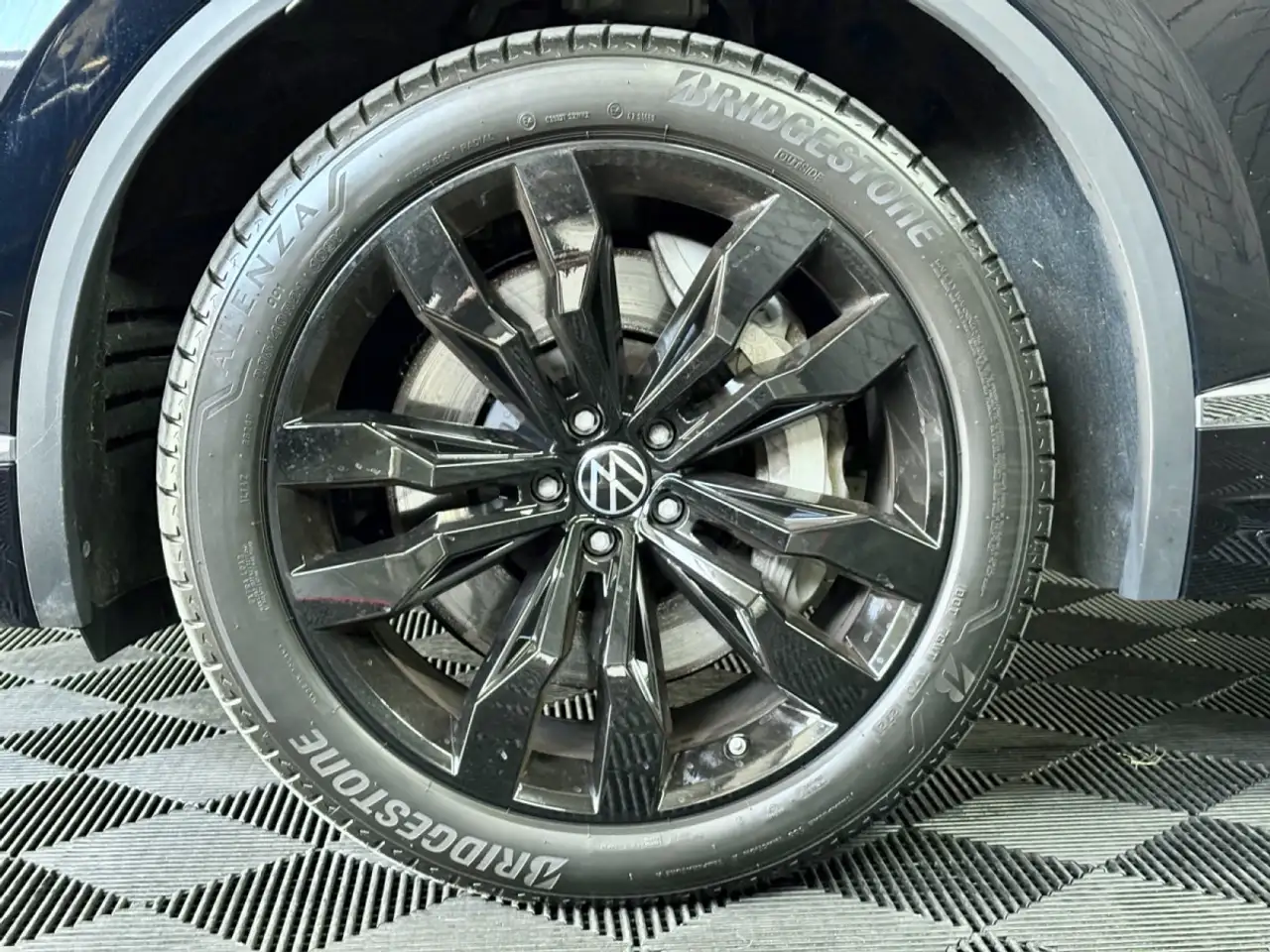 Volkswagen Touareg 3.0 TSi V6 PHEV 4MOTION Elegance 381 CV 9