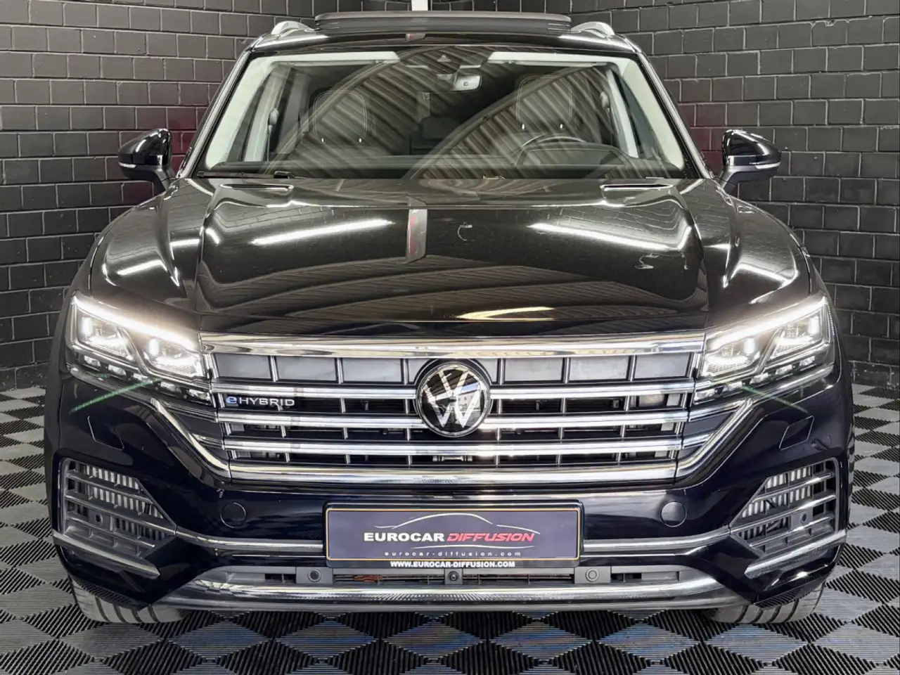 Volkswagen Touareg 3.0 TSi V6 PHEV 4MOTION Elegance 381 CV 2