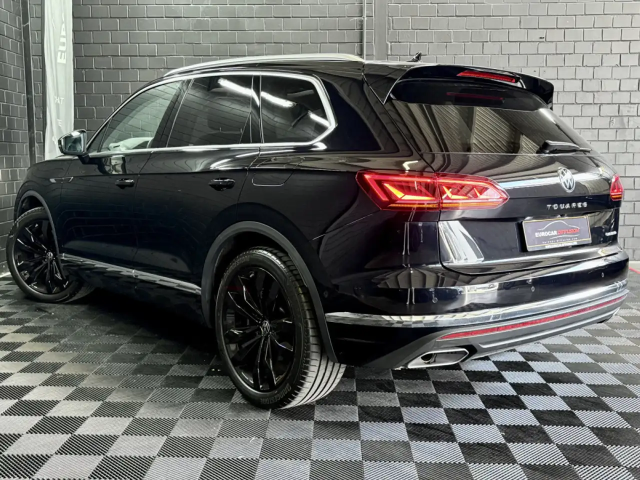 Volkswagen Touareg 3.0 TSi V6 PHEV 4MOTION Elegance 381 CV 4