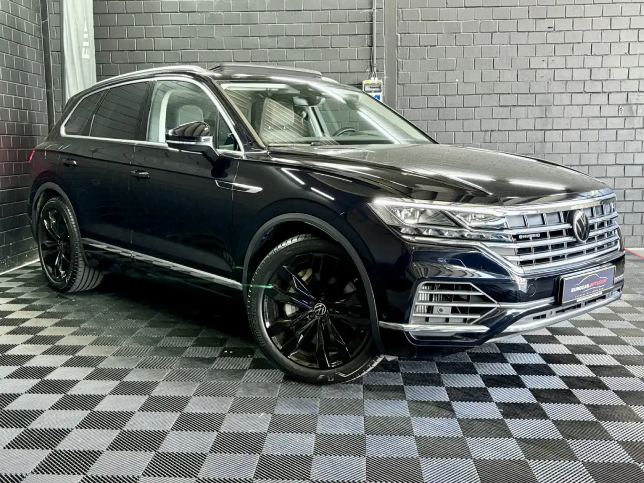 Volkswagen Touareg 3.0 TSi V6 PHEV 4MOTION Elegance 381 CV 3