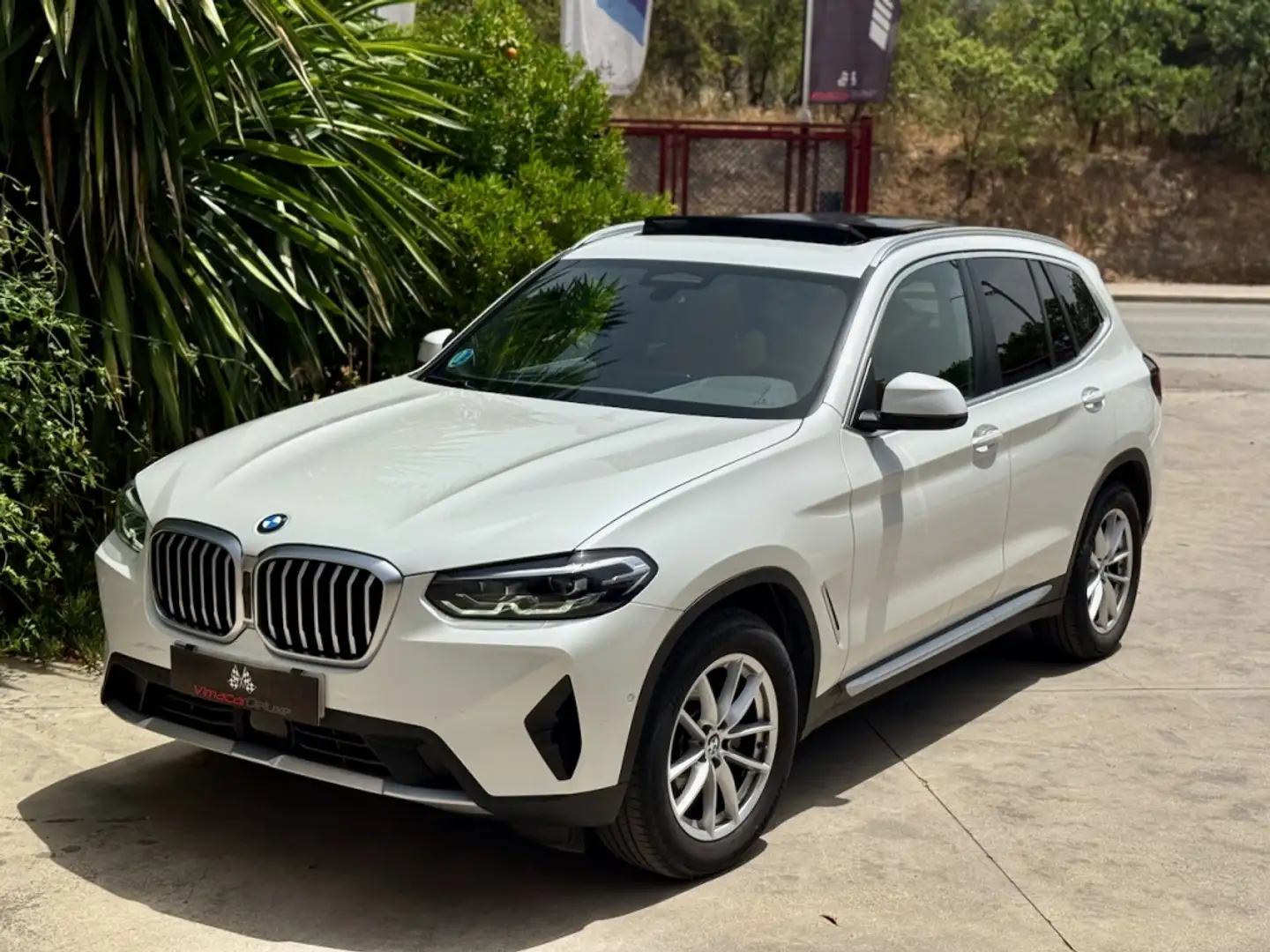 BMW X3 xDrive 20dA Wit - 1